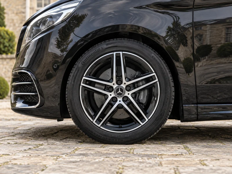 AI illustration of Mercedes-Benz V-Class: factory alloys