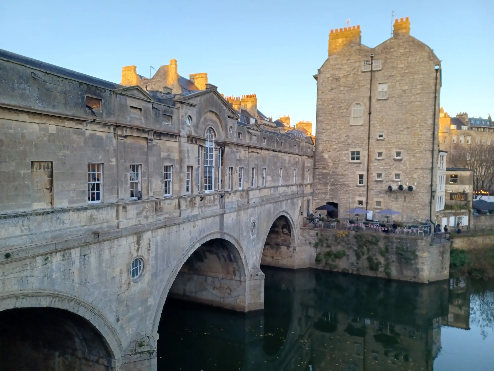 Pulteney Bridge across the River Avon in Bath in 2022