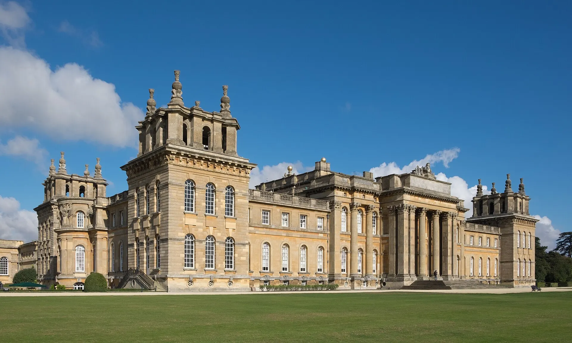 South facade of Blenheim Palace in a 2016 photograph