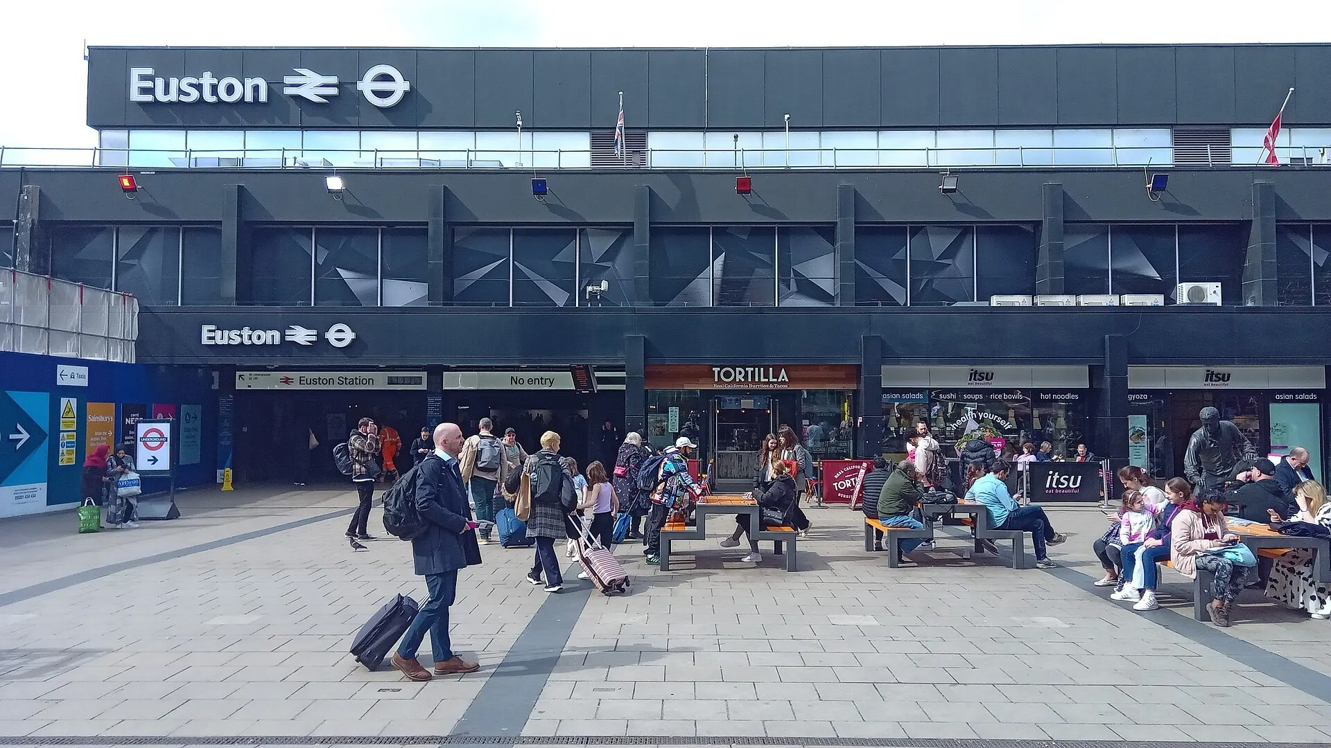 The main entrance to London Euston station
