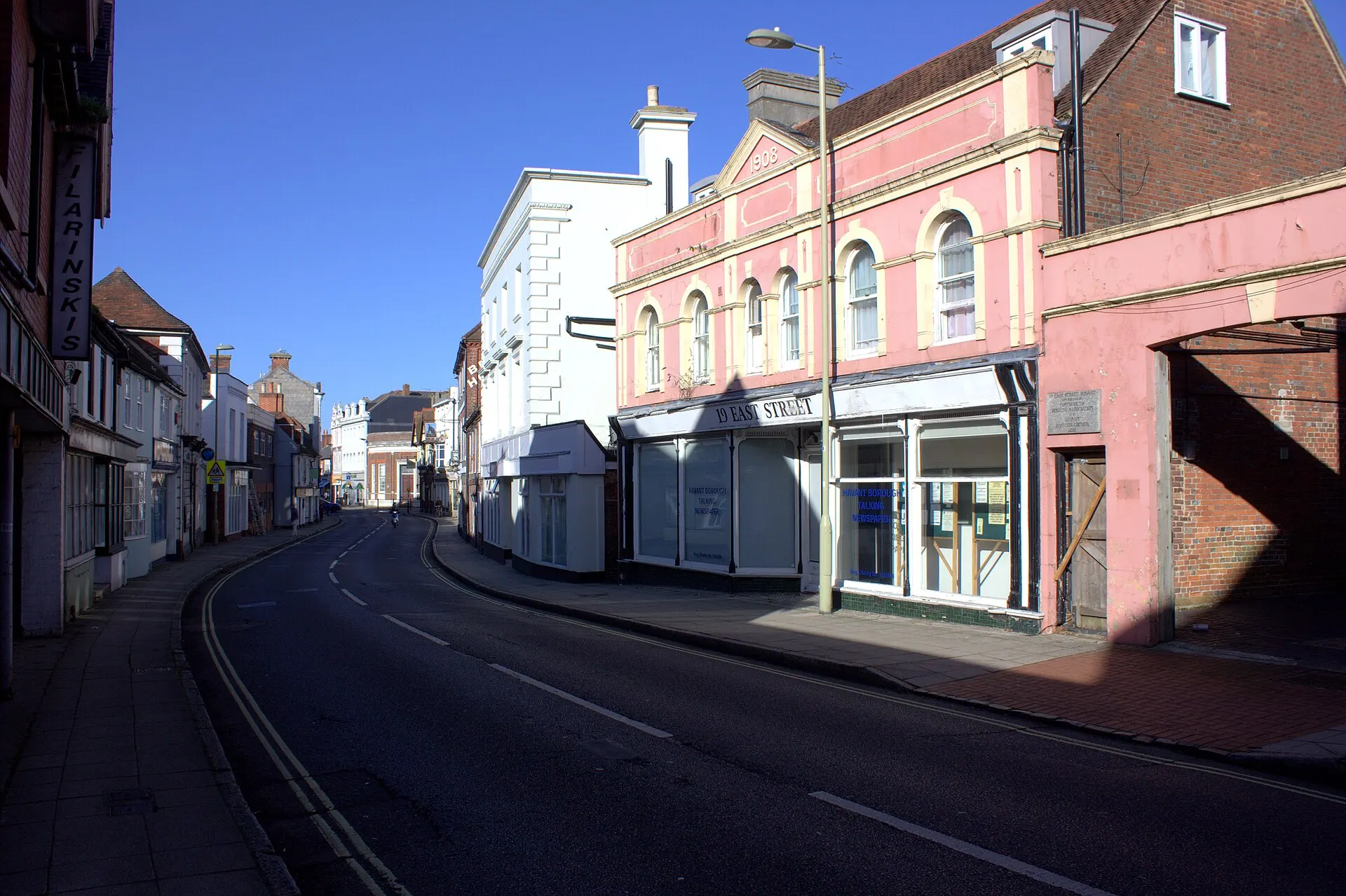 Shops on East Street in Havant looking west in November 2017