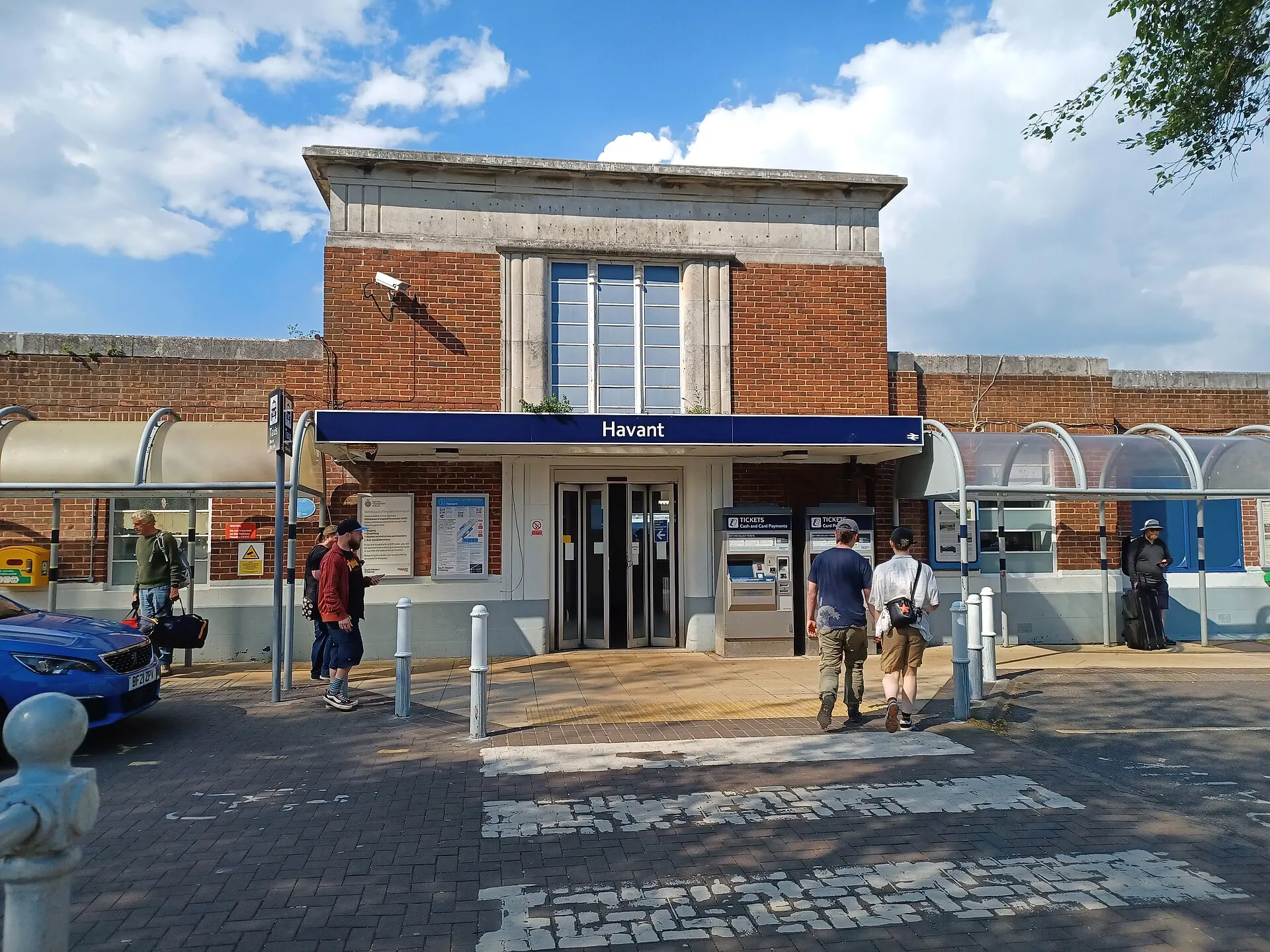 Main entrance to Havant railway station in May 2026