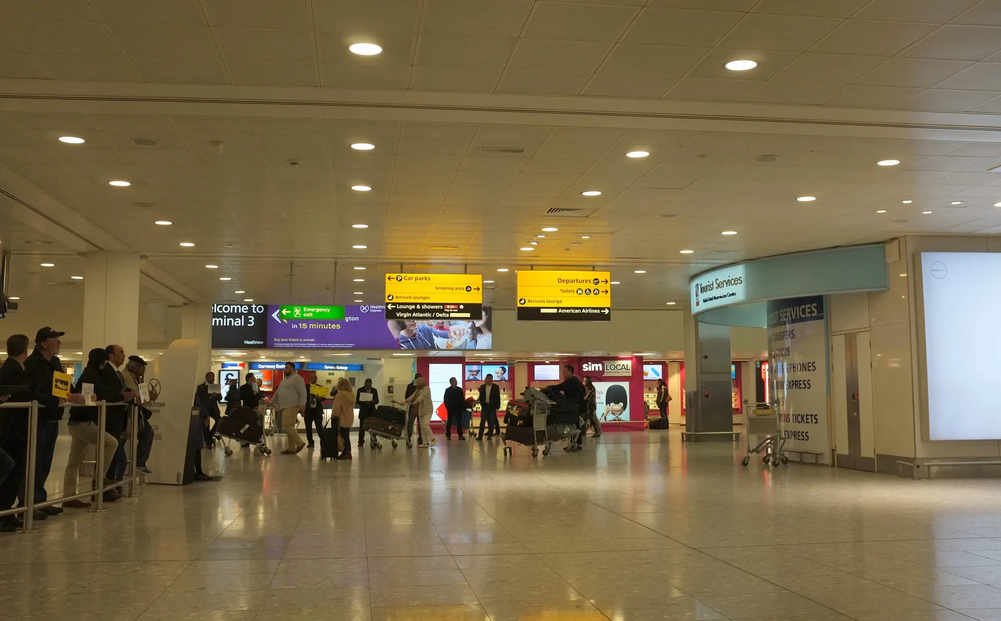 Photograph of Heathrow Terminal 3 public arrivals hall in 2018