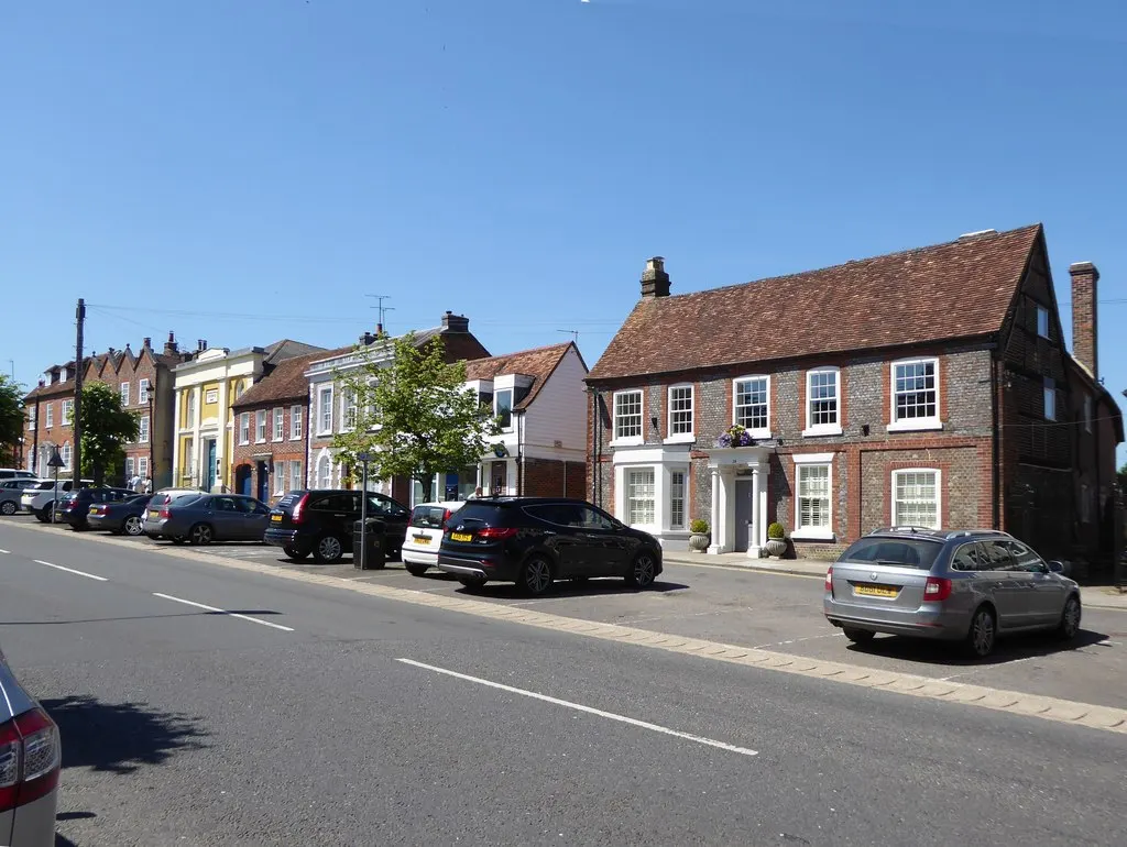 Buildings along Hungerford High Street in June 2017
