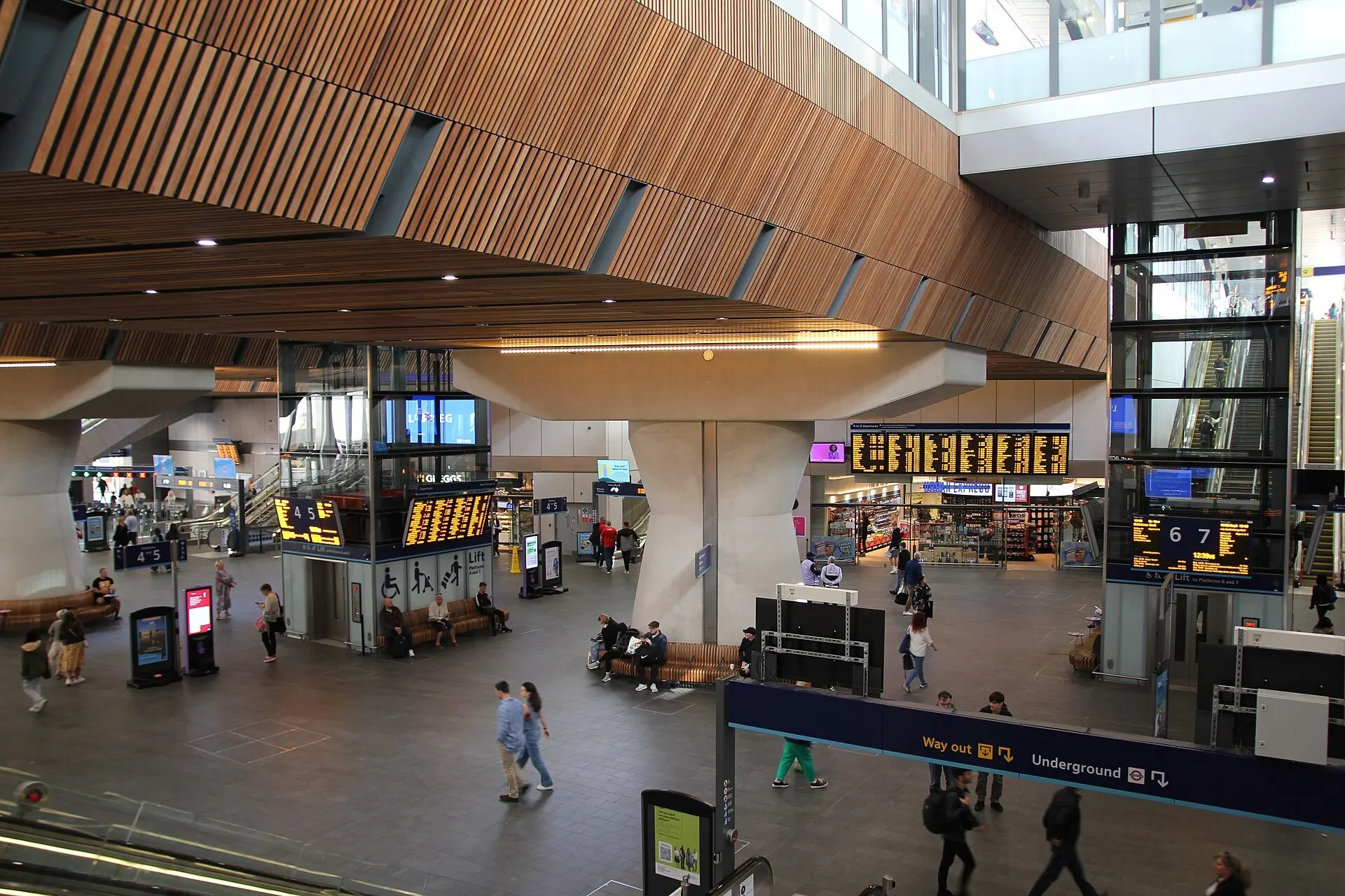The modern concourse at London Bridge station