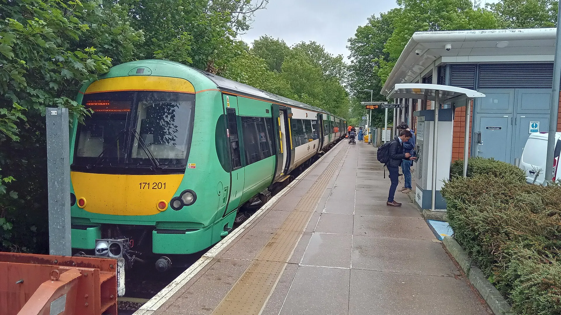 Train and platform at Uckfield railway station in June 2025