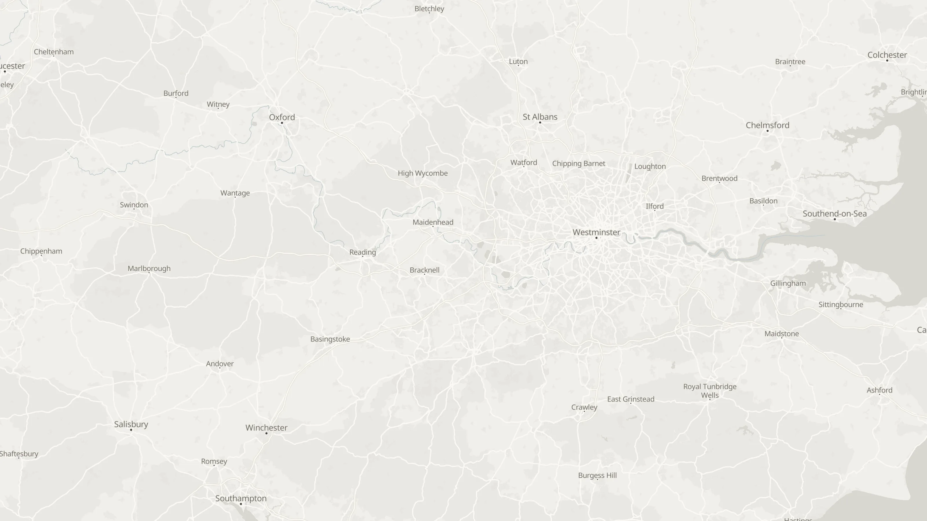 Map from Wokingham to the airports served, with simultaneous routed lines and labelled airport points